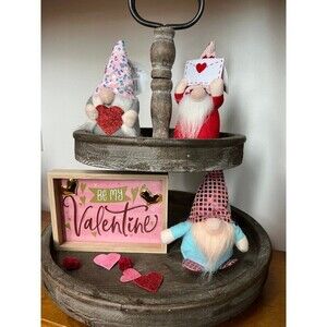 NWT Valentines Day Decor, Tiered Tray, Table escape, Coffee Bar Decor,  Giftset